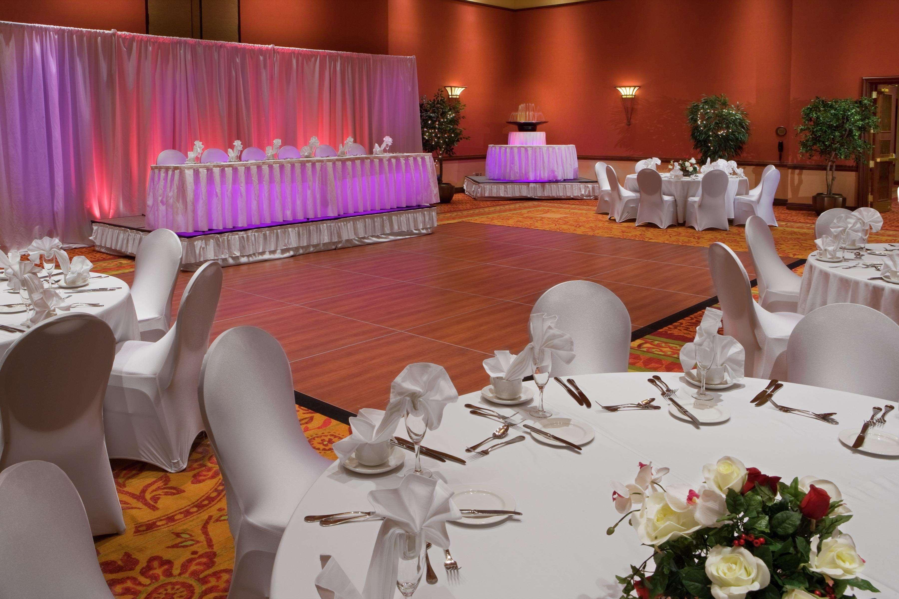 Embassy Suites By Hilton Norman Hotel & Conference Center מראה חיצוני תמונה