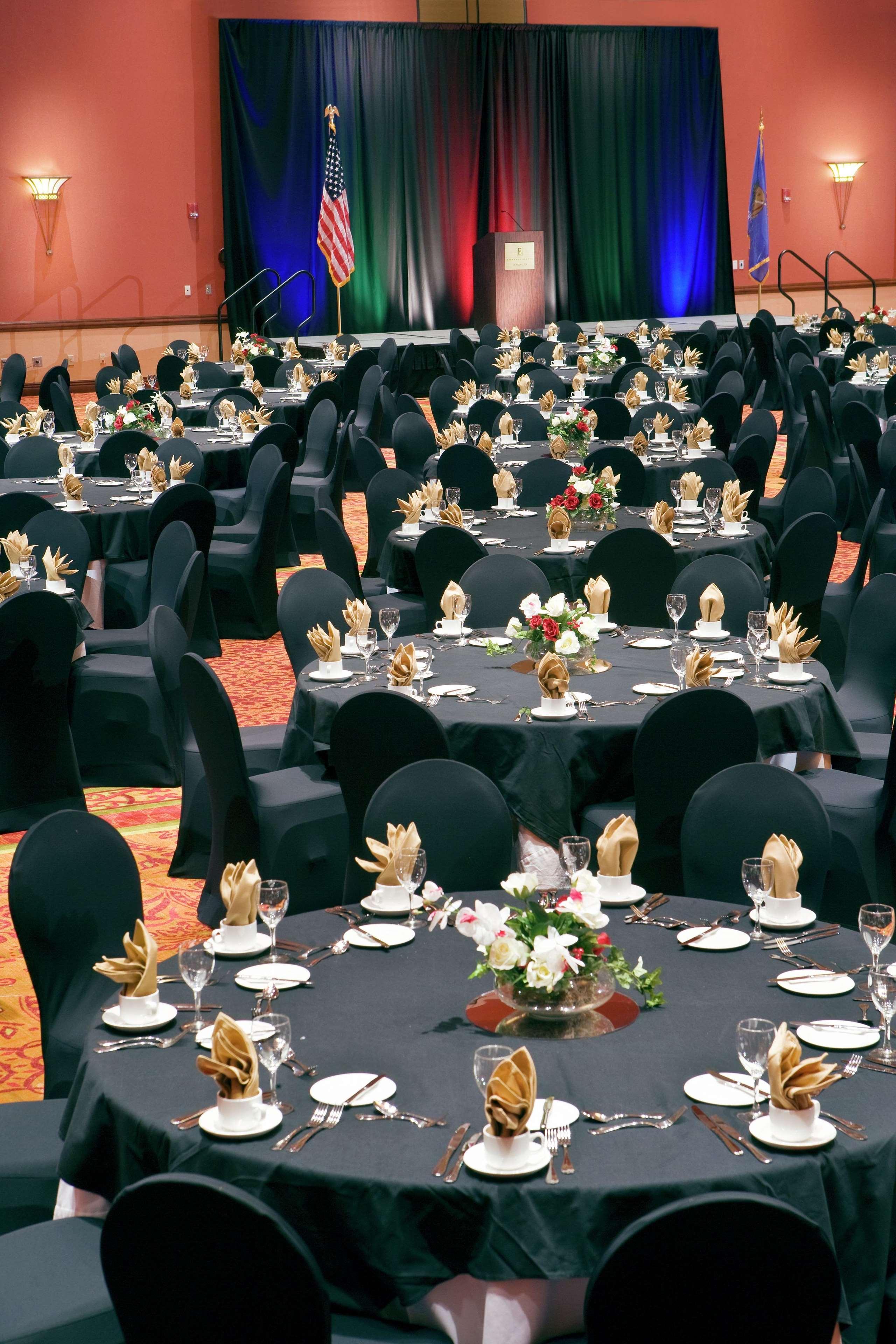 Embassy Suites By Hilton Norman Hotel & Conference Center מראה חיצוני תמונה