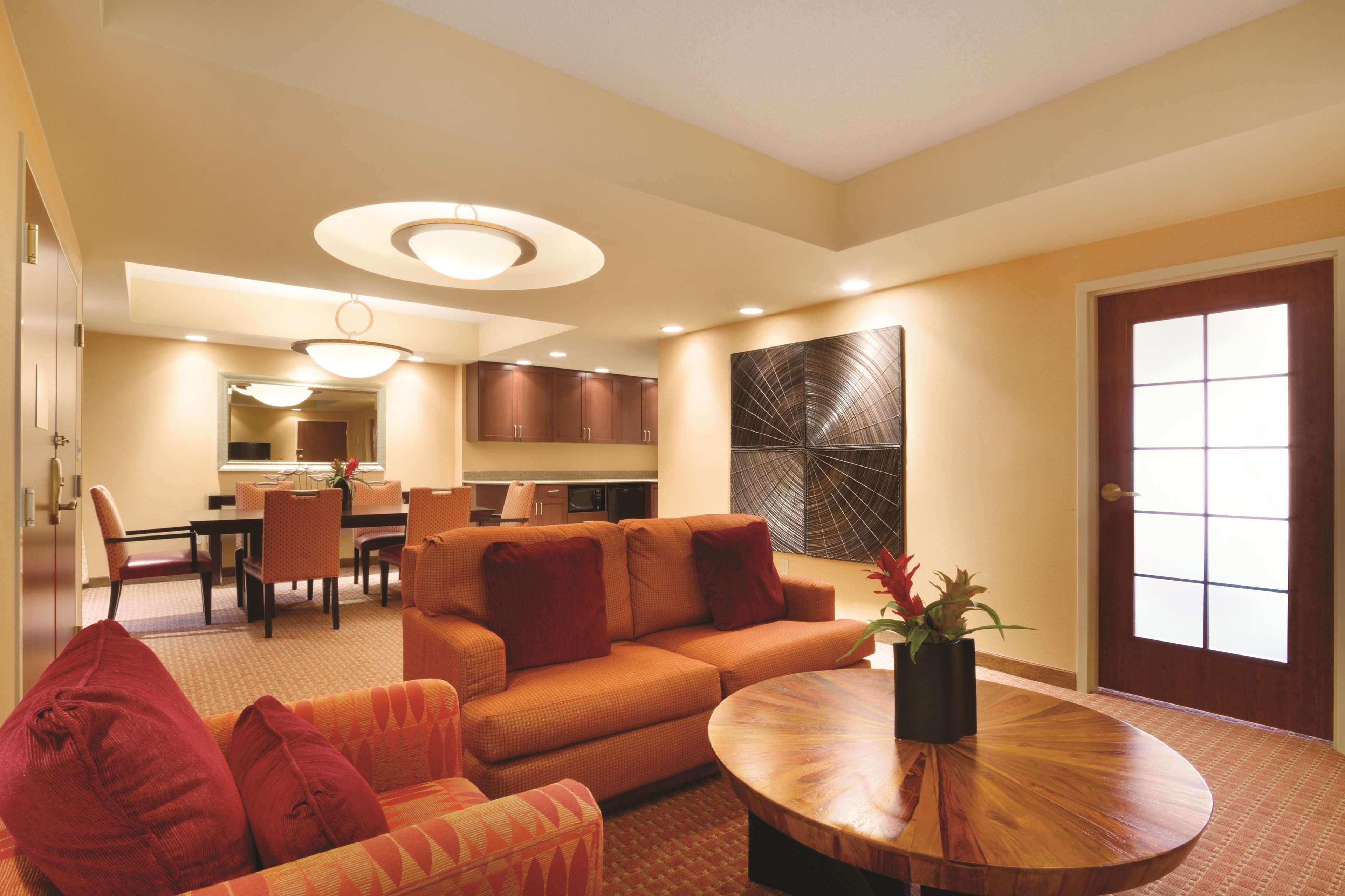 Embassy Suites By Hilton Norman Hotel & Conference Center חדר תמונה
