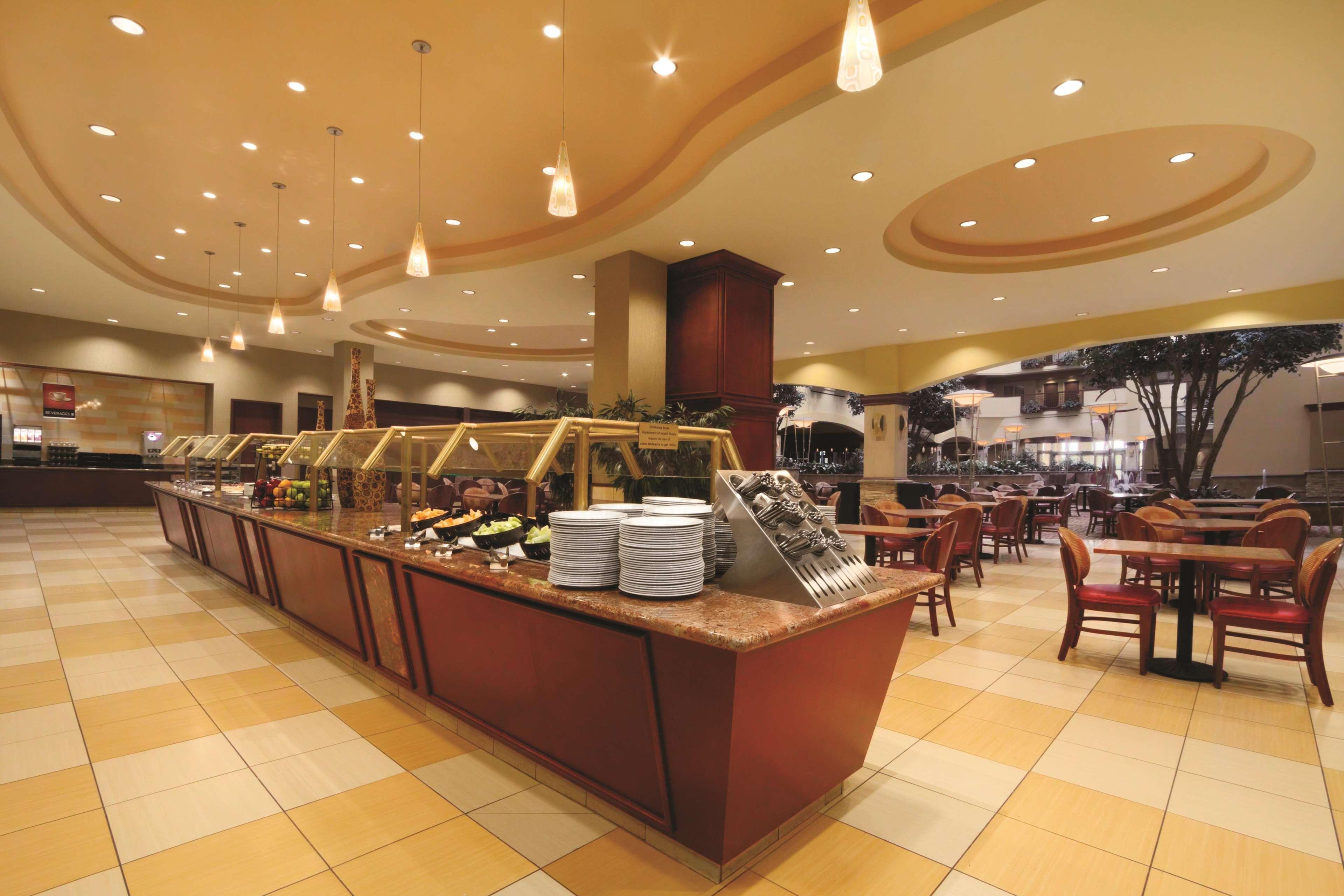 Embassy Suites By Hilton Norman Hotel & Conference Center מסעדה תמונה