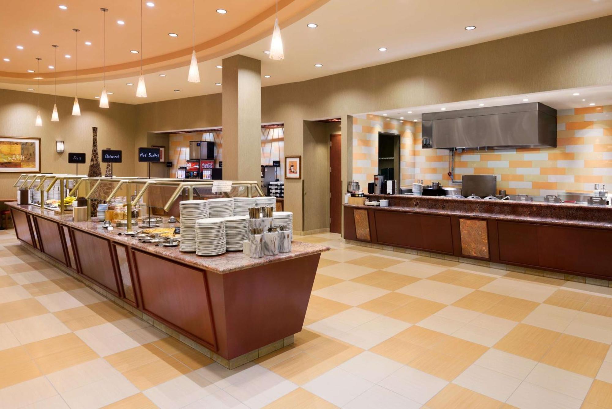 Embassy Suites By Hilton Norman Hotel & Conference Center מראה חיצוני תמונה